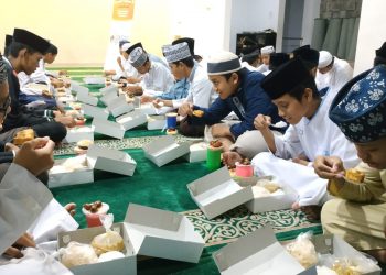 Ramadan 2022, Laznas BMH Berbagi Paket Buka Puasa untuk 1.313 Santri di Jawa Timur