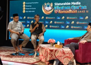 Puluhan Jurnalis Ikuti Khataman Quran bersama Ustaz Bachtiar Nasir