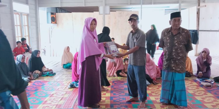 Salimah Gayo lues Bantu Korban Kebakaran di Desa Tungel