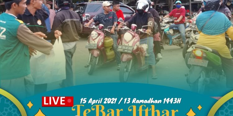 Muslimah Wahdah Islamiyah Jeneponto Bagikan Lebih dari 1000 Paket Ifthar untuk Warga