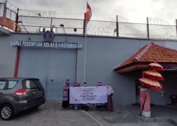 Salimah Bali Berbagi Takjil di Lapas Perempuan