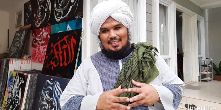 Kisah Menarik Hijrahnya Derry Sulaiman