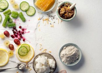 5 Bahan Alami untuk Mengecilkan Pori-Pori