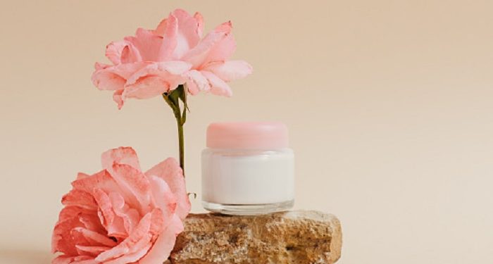 Ciri-Ciri Kulit Wajah yang Butuh Exfoliasi
