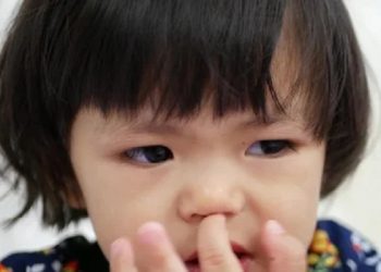 6 Kebiasaan Buruk Balita yang Meresahkan