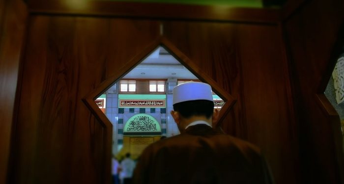 Membaca Ayat-ayat Pilihan Setelah aI-Fatihah