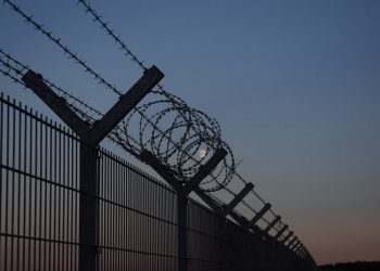 Melindungi Keluarga dari Pemikiran yang Menyimpang