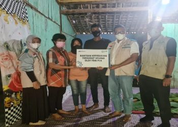Aksi Solidaritas YBM PLN untuk Keluarga Korban Gantung Diri di Sragen