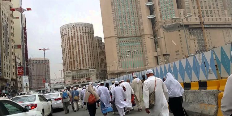 Kisah Cari Kuota Haji dari Filipina