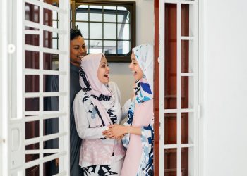 Karisma dan Wibawa Orangtua