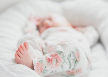 Bayi Tersenyum Di Dalam Tidurnya