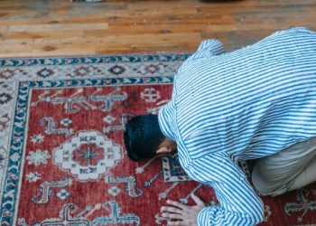 Makna Memperbanyak Sujud