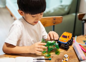 Mengenal Dua Keterampilan Motorik Pada Bayi