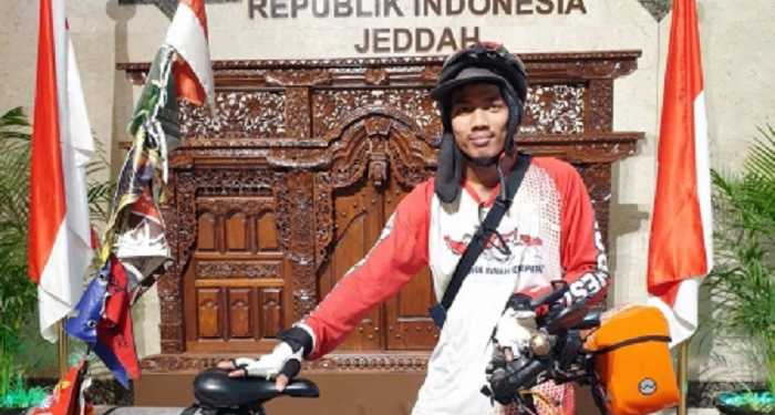 Kisah Perjalanan Muhammad Fauzan Bersepeda Menuju Mekah
