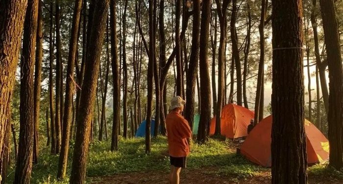 Traveling ke Alam? Ini 3 Produk Skincare yang Harus Kamu Pakai