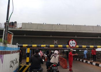 Bukan Amblas, Girder Kereta Cepat Dipasang Mepet Jembatan Antelope