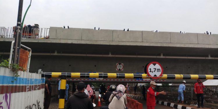 Bukan Amblas, Girder Kereta Cepat Dipasang Mepet Jembatan Antelope