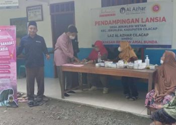LAZ Al Azhar Gelar Pengobatan Gratis
