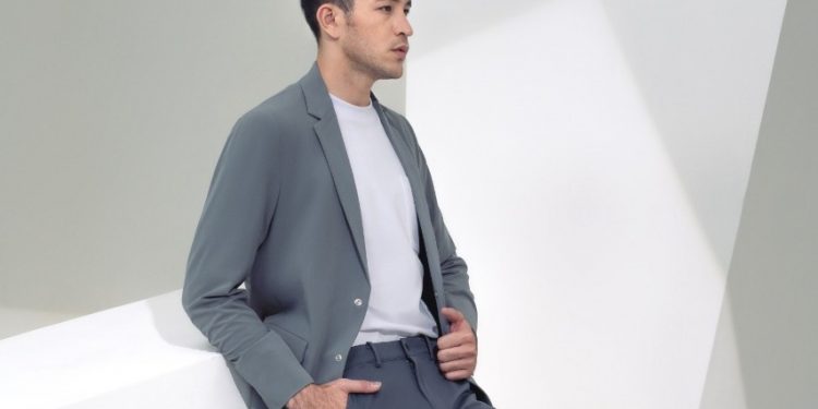 Executive Hadirkan Outfit Pekerja Masa Kini