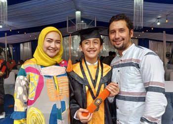 Corry Pamela dan Umar Syarief Altaz Kompak Tanamkan Nilai Agama pada Anak Sejak Usia Dini