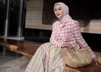 Inspirasi Outfit Cewek Kue ala Indah Nada Puspita