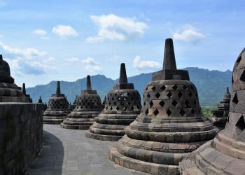 Harga Tiket Borobudur Naik Jadi Rp750 ribu, Bagaimana Hukum Berwisata ke Candi Menurut Ulama?