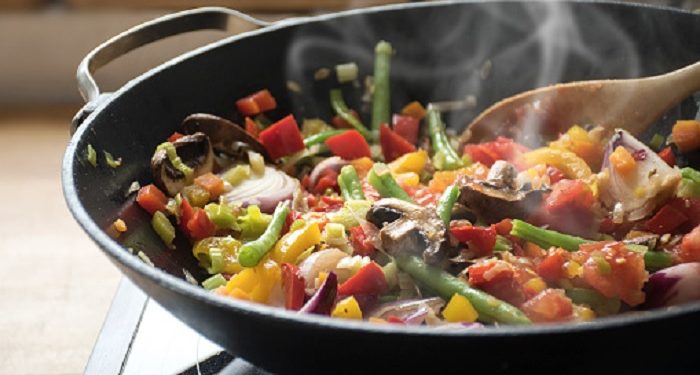 Keistimewaan Istri yang Pandai Memasak