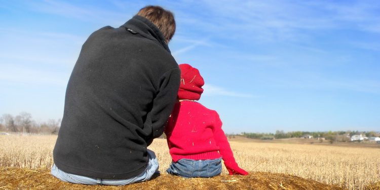 Kesalahan-kesalahan dalam Memberikan Pujian kepada Anak