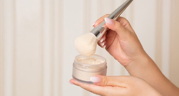 Tutorial Soft Makeup yang Bikin Wajah Awet Muda