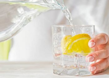 Manfaat Buah Lemon untuk Mengatasi Masalah Kulit