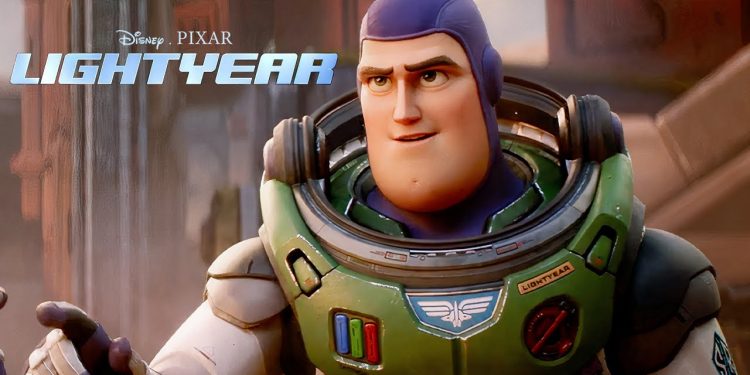 Film Lightyear Dilarang 14 Negara karena Tampilkan Adegan Ciuman Sesama Jenis