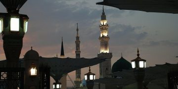 Malam Nisfu Sya'ban termasuk Bidáh atau Tidak?