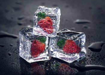 DIY Facial Es Batu dengan Bahan Alami