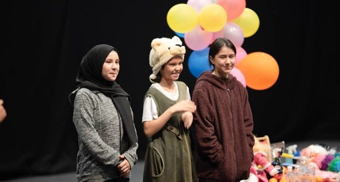 Anak-anak Pengungsi di Malaysia Temukan Kebahagiaan dalam Teater