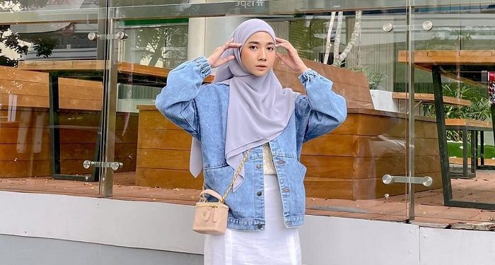 OOTD Hangout Richa Etika, Simpel dan Stylish