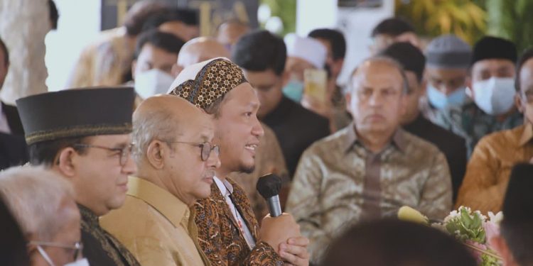 Ustaz Salim A Fillah Sampaikan Nasihat Pernikahan Mutiara Baswedan