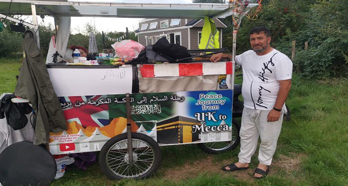 Adam Mohammed, Pria Asal Inggris yang jalan kaki menuju Mekkah