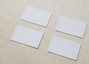 Hukum Menyandingkan Nama Suami di Belakang Nama Istri