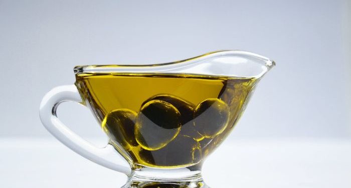 Gunakan Minyak Zaitun sebagai Minyak Rambut