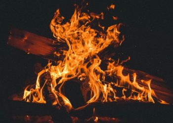 Janji Setan itu Menipu