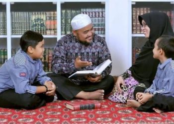 Ibu Cerdas Hukum bersama ChanelMuslim Selenggarakan Webinar Hukum dalam Rumah Tangga
