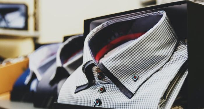 Berpakaian Rapi ketika Menyambut Tamu