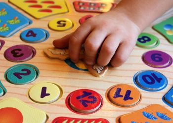 4 Cara Mengajarkan Anak Calistung