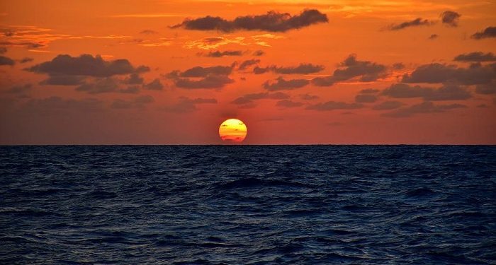 2 Hal yang Mengantarkan Seseorang Pada Kebahagiaan Hakiki