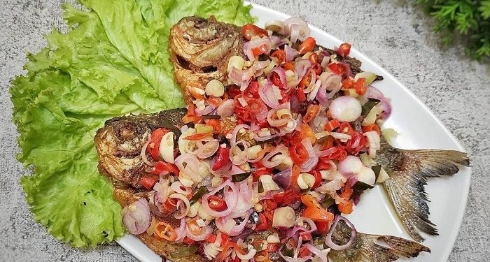 Resep Bawal Goreng Sambal Matah untuk Lauk Makan Siang