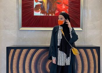 Inspirasi Outfit Hijab ala Cewek Mamba