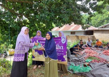 PD Salimah Buleleng Salurkan Kurban di Dusun Bukitsari