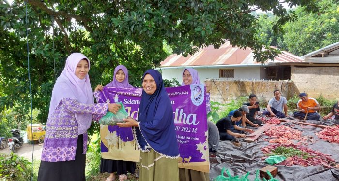 PD Salimah Buleleng Salurkan Kurban di Dusun Bukitsari