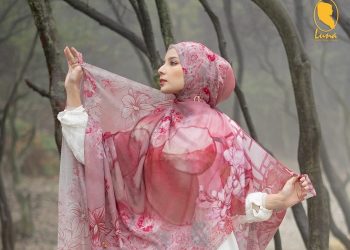 Luna Hijab Rilis Koleksi Scarf The Wonderland