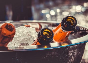 Menyadarkan Anak dan Menghindarkannya dari Bahaya Pergaulan Bebas